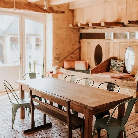 Bed & Breakfast Bel Estiu 4*