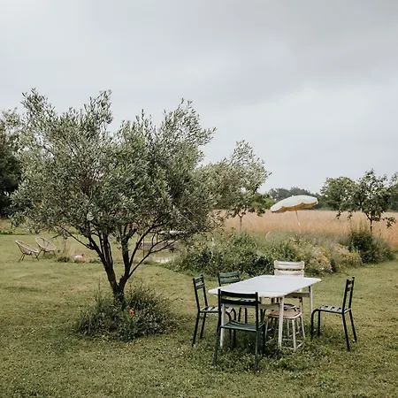 Bel Estiu Bed & Breakfast 4*