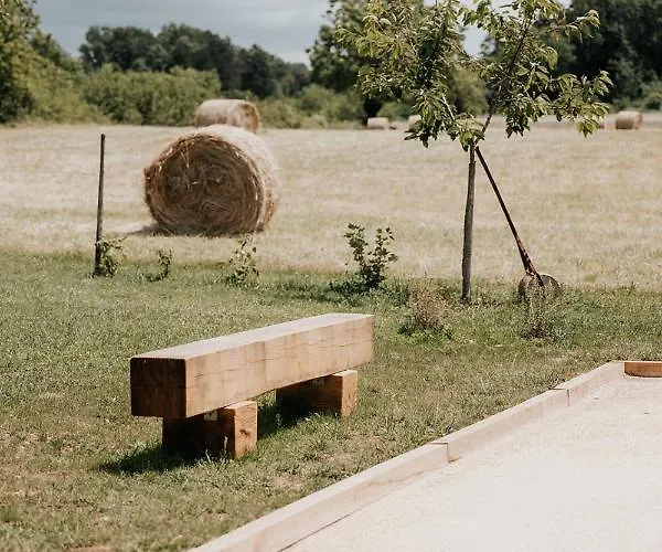 לינה וארוחת בוקר Bel Estiu