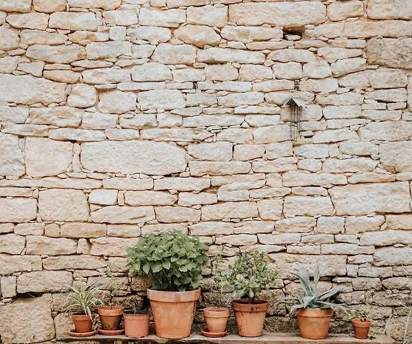 Bel Estiu Bed & Breakfast