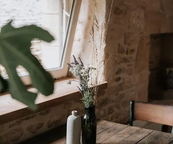 לינה וארוחת בוקר Bel Estiu Saint-Genies