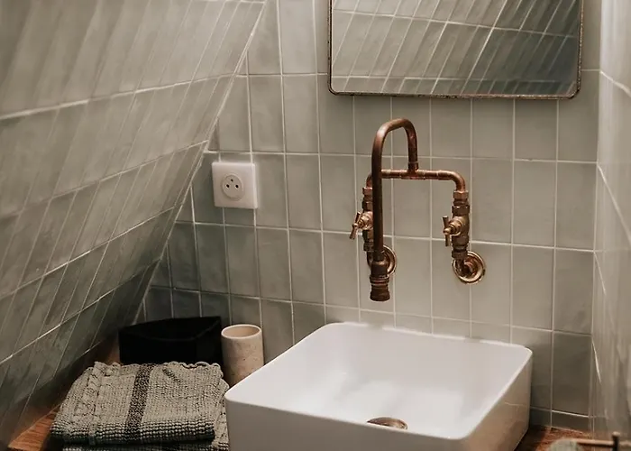 לינה וארוחת בוקר Bel Estiu